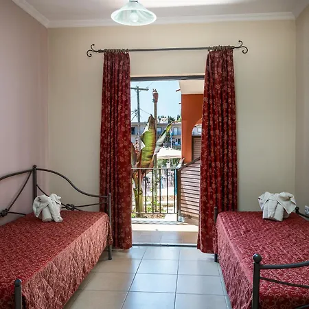 Marietta's By Konnect, Corfu Гоувия
